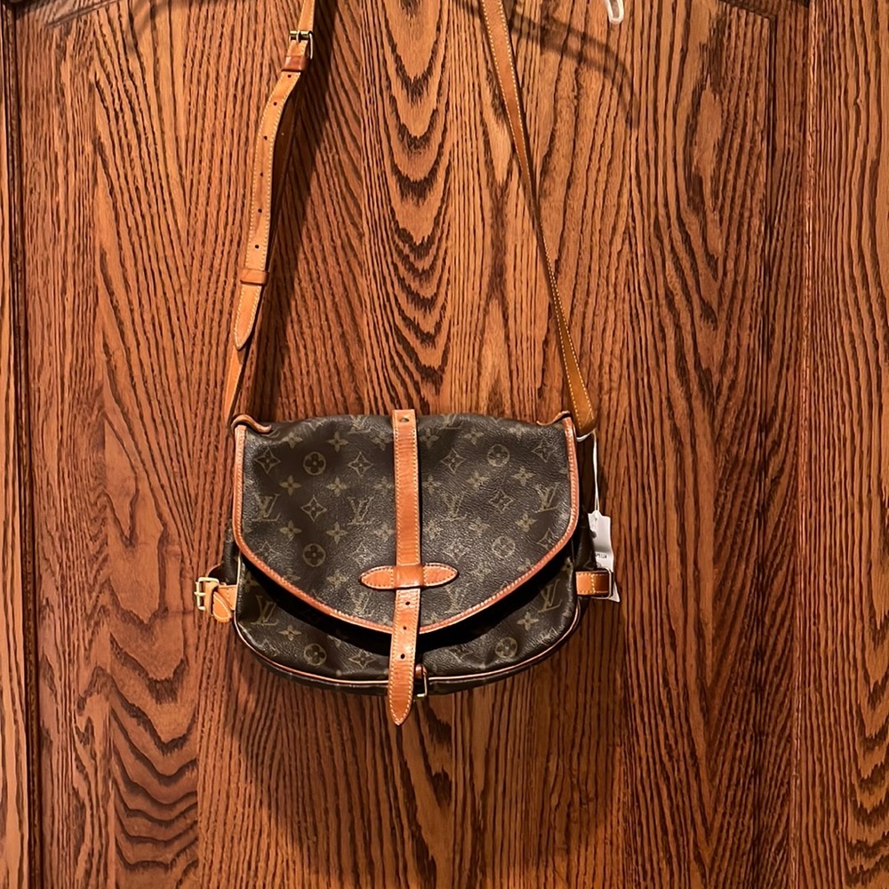 Louis Vuitton purse